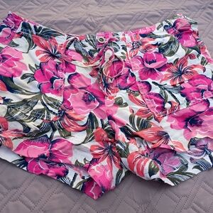Gap Women's Size 10 Floral Pink Shorts